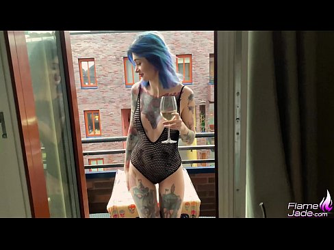 ❤️ Kæmpe pige suger med en sut og knepper lidenskabeligt under åben himmel ️ Just porno at da.liporno.ru